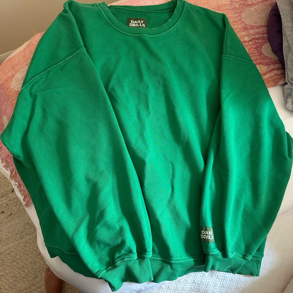 Daily Drills Green sweatshirt and shorts set